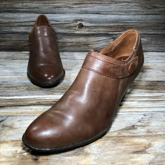 BOC Calixta Brown Leather Ankle Booties Women US 8.5, EU 40 - Picture 1 of 12